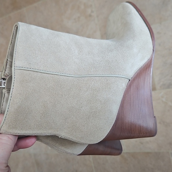 NEW! DOLCE VITA Susann Leather Suede Wedge Ankle Boots 9. - Picture 5 of 7